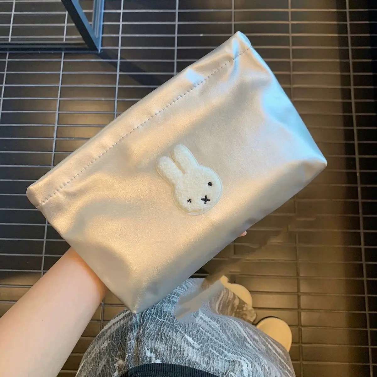 Cartoon Image Miffy Makeup Bag - đánh giá và giá Women Bags Medium Size