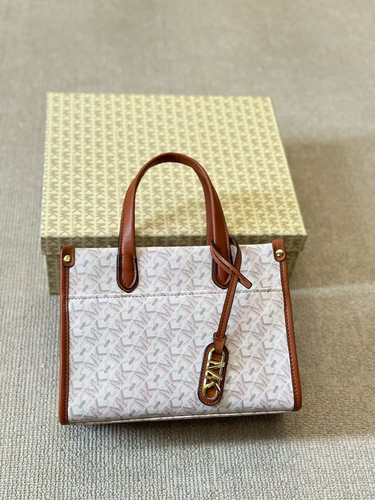 Brand New Michael Kors Tote Ba - đánh giá và giá Women'S Tote Bags Michael Kors