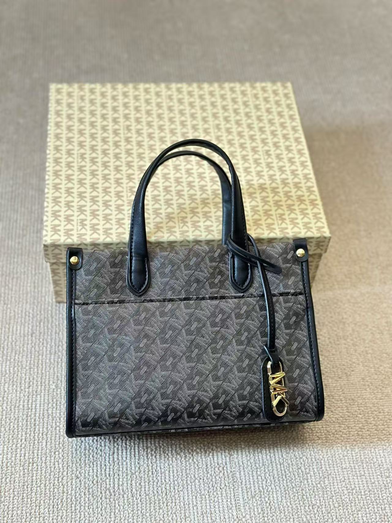 Brand New Michael Kors Tote Ba - đánh giá và giá Women'S Tote Bags Michael Kors
