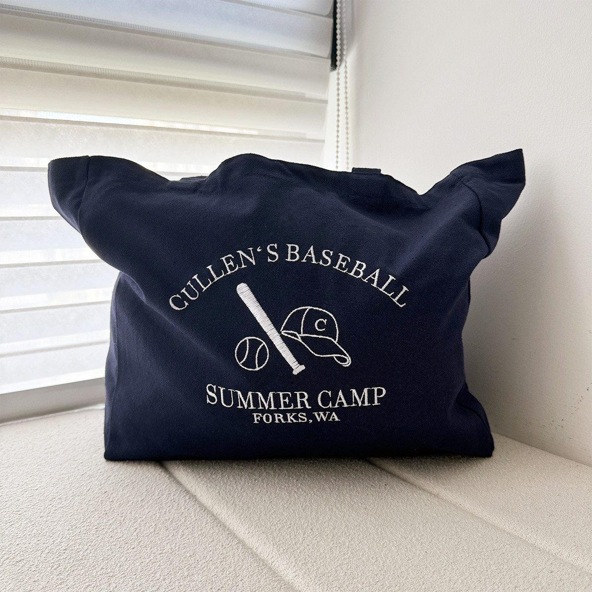 Cullen's Baseball Retro Embroi - đánh giá và giá Women Bags Ck