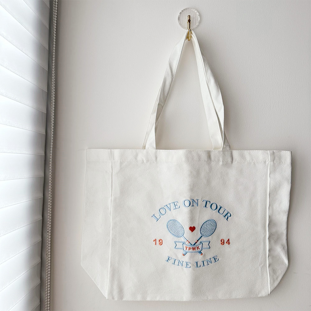 Love on Tour 1994 Embroidered  - đánh giá và giá Women Bags Ck
