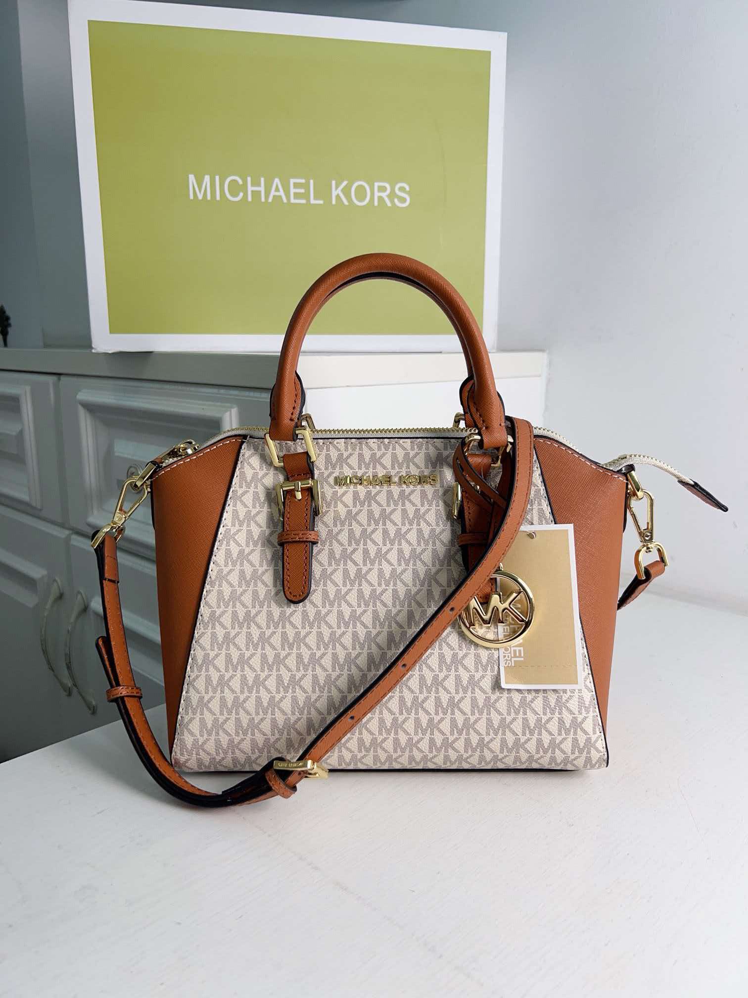 Brand new Michael Kors women's - đánh giá và giá Women'S Tote Bags Michael Kors